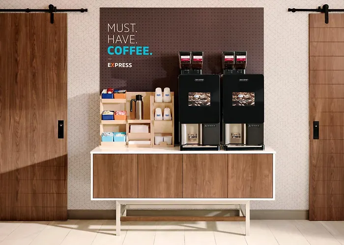 Holiday Inn Express Hotel & Suites Emporia By Ihg
